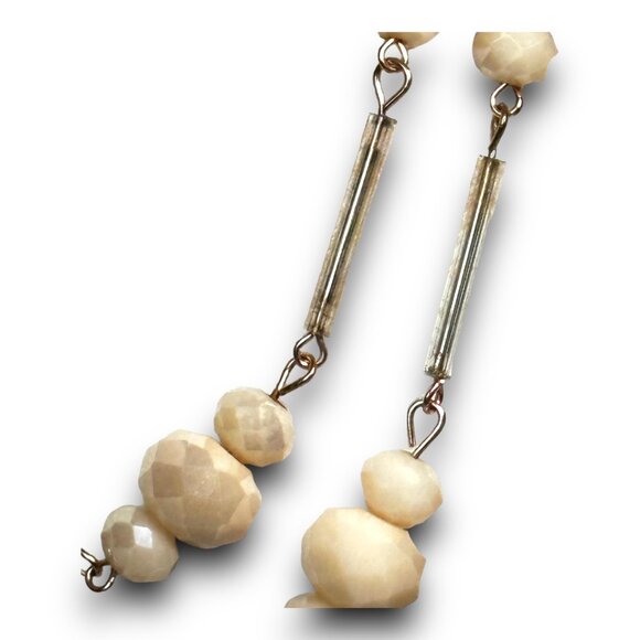 NY Faceted Iridencent Cream Glass Bead and Gold Statement Necklace - Picture 10 of 10